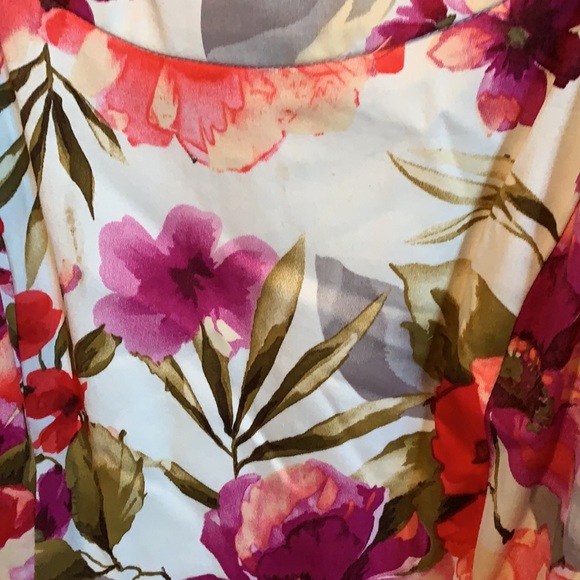 $4.99 shipping…Sleeveless Spring dress by Sandra Darren with side pockets - Picture 5 of 10